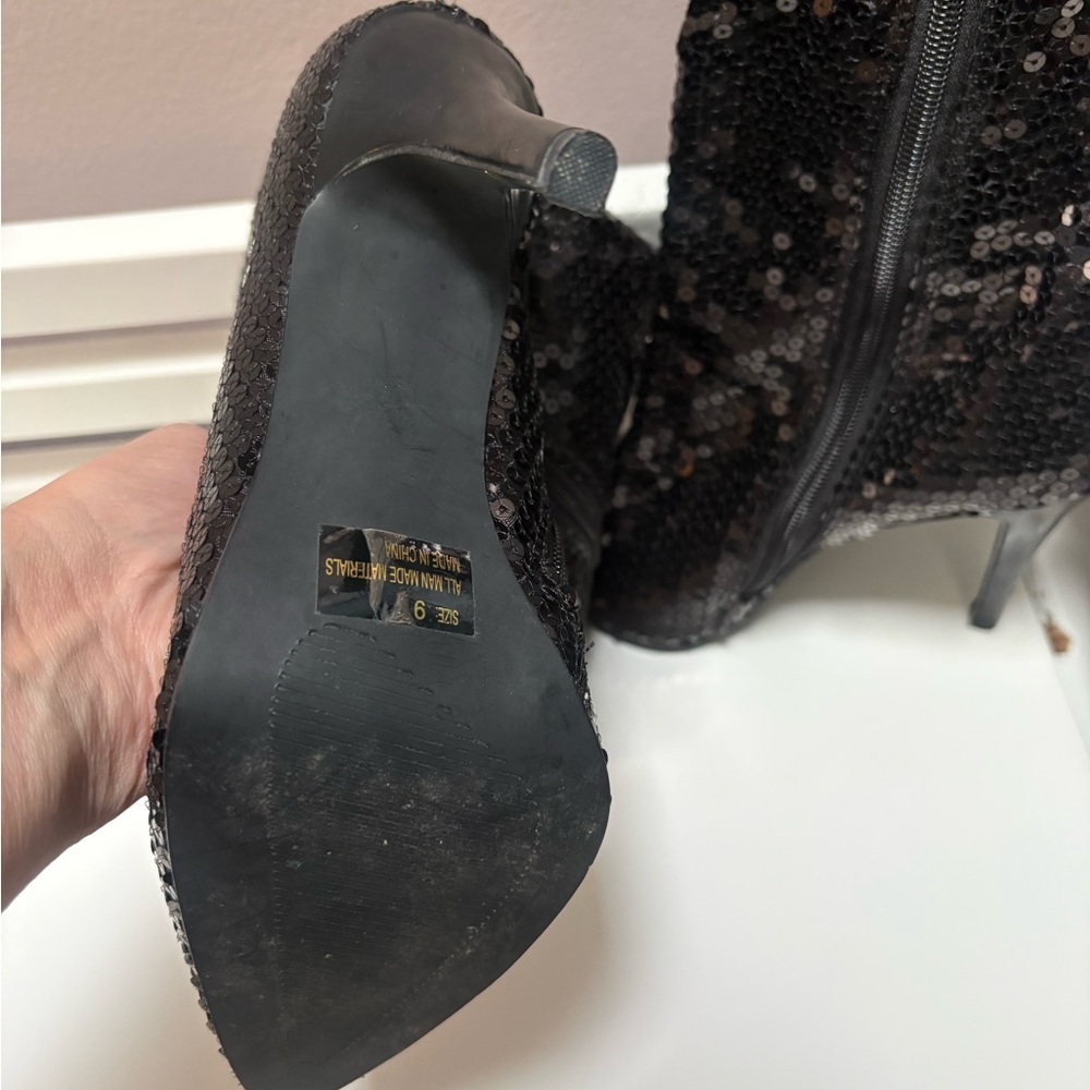 Ellie Black Sequin Knee-High Stiletto Boots – Size 9 – Statement Party Heels EUC - Picture 2 of 4
